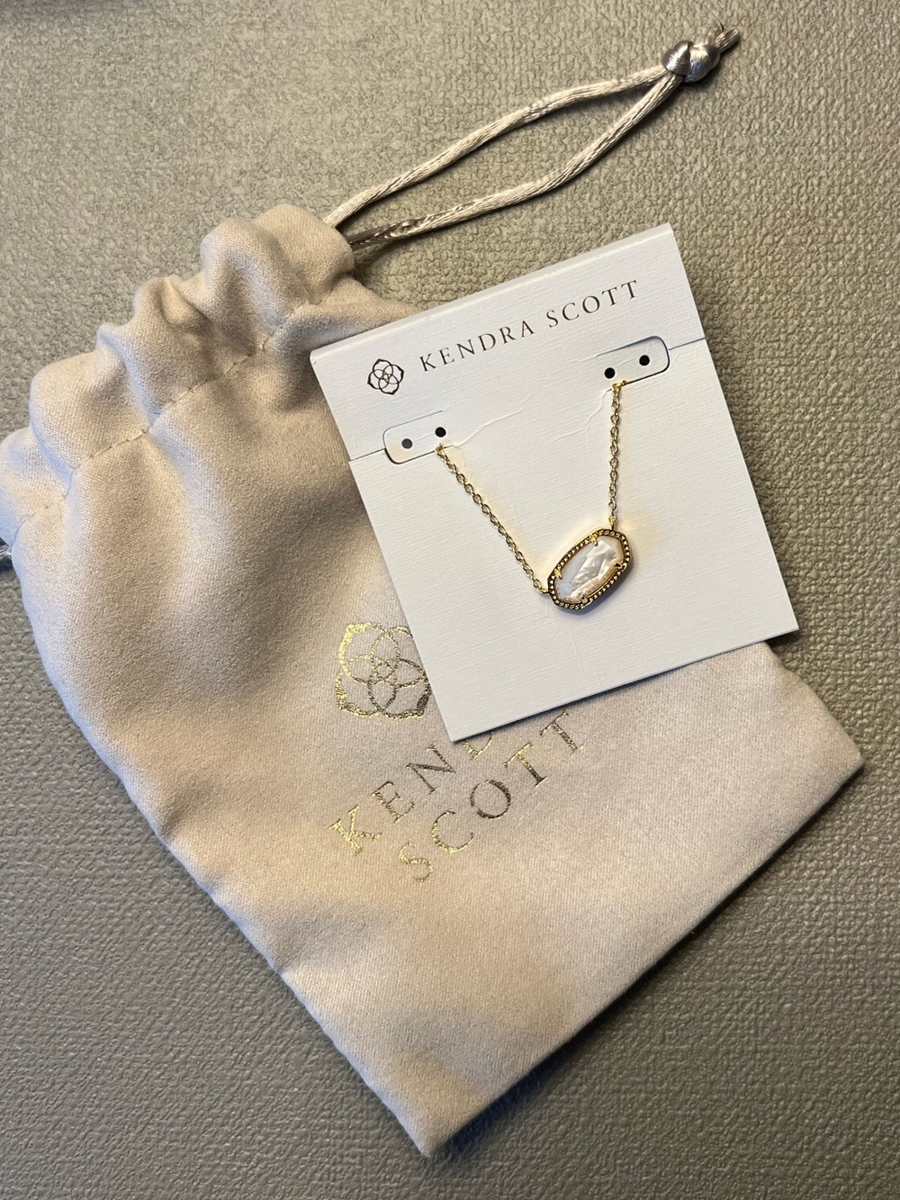 Kendra Scott Necklace